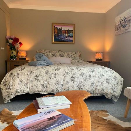 Trout 'N' Trail B&B Ranfurly ภายนอก รูปภาพ